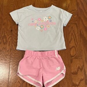 New Balance athletic outfit. Size 2T. EUC.